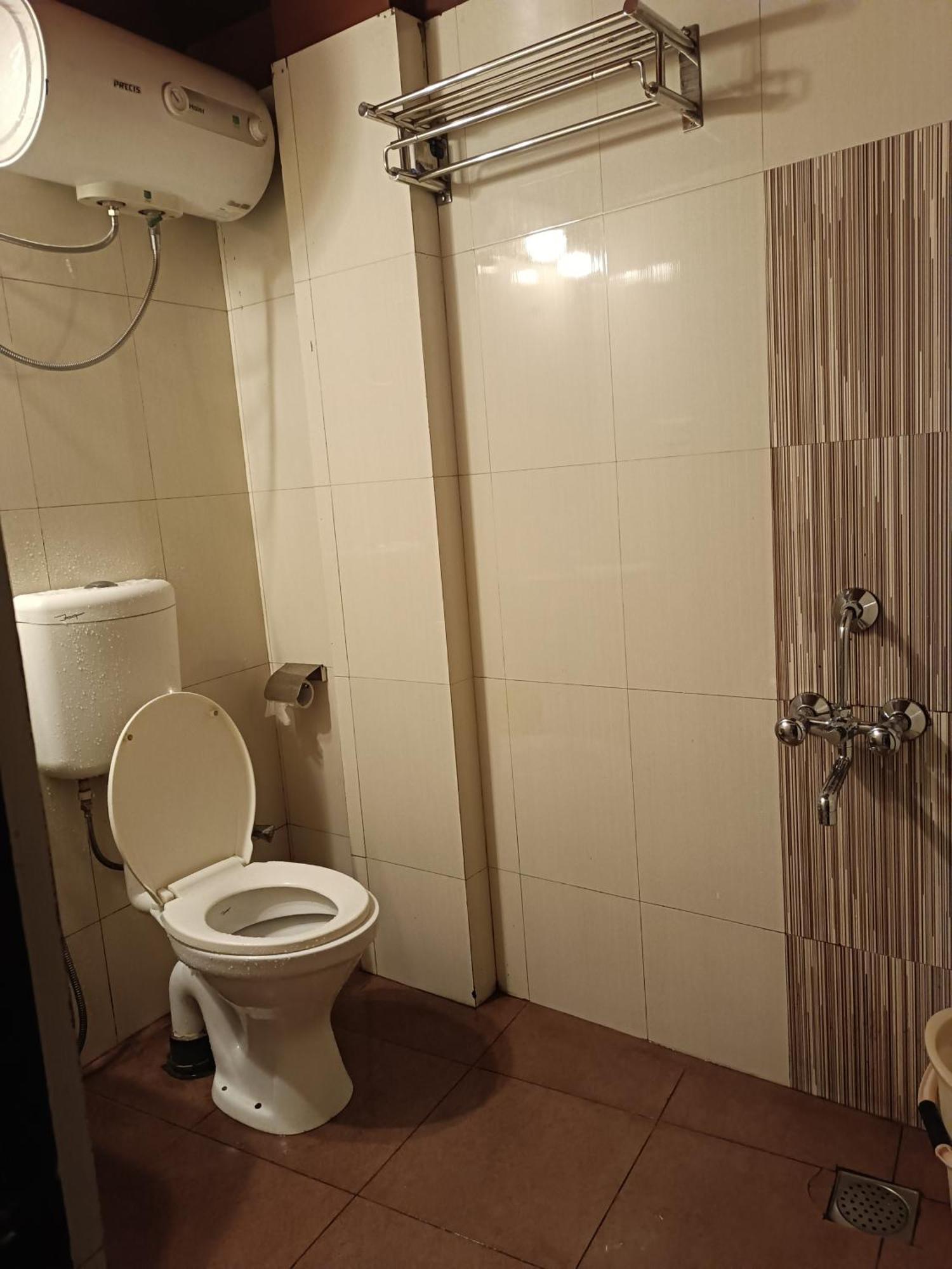 Hotel Serene Shillong Eksteriør billede
